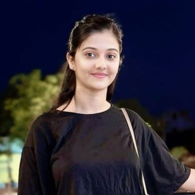 Hira Riaz — Mobile App Developer